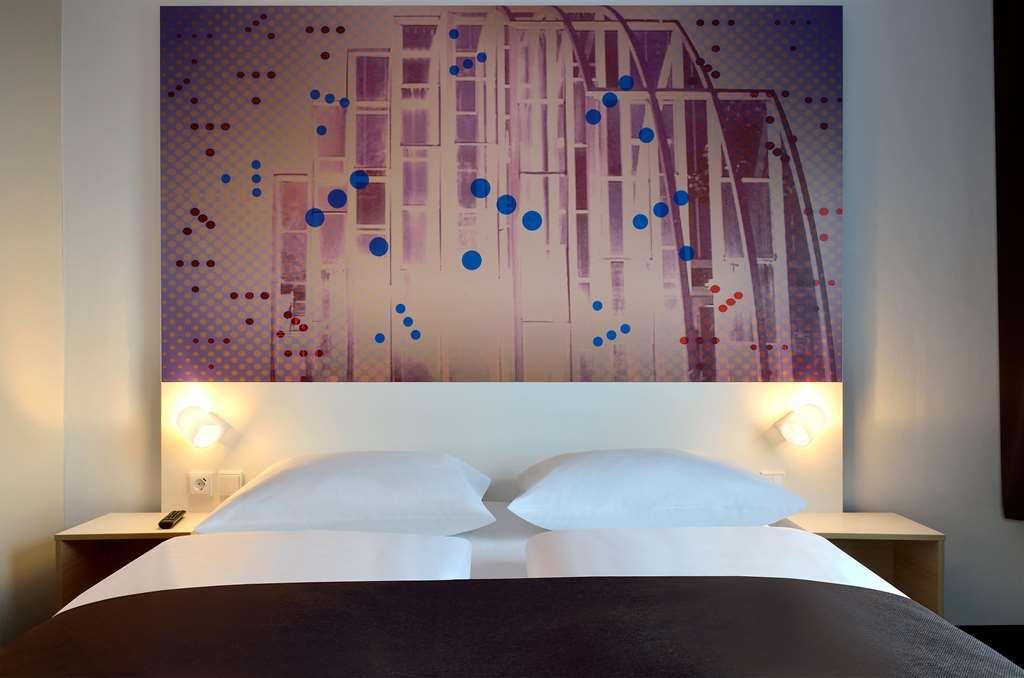 B&B Hotel Koeln-Troisdorf Pokoj fotografie
